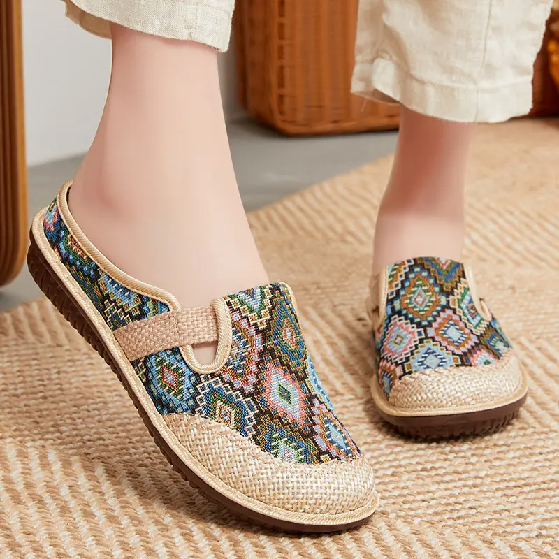 Zelda | Embroidered Aztec Pattern Design Sandal