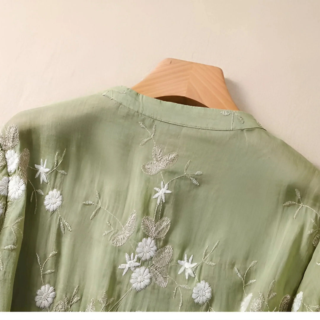 Nora | Cotton Top with Embroidered Flowers