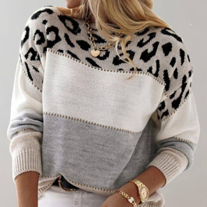 Gemma | Casual sweater with leopard design