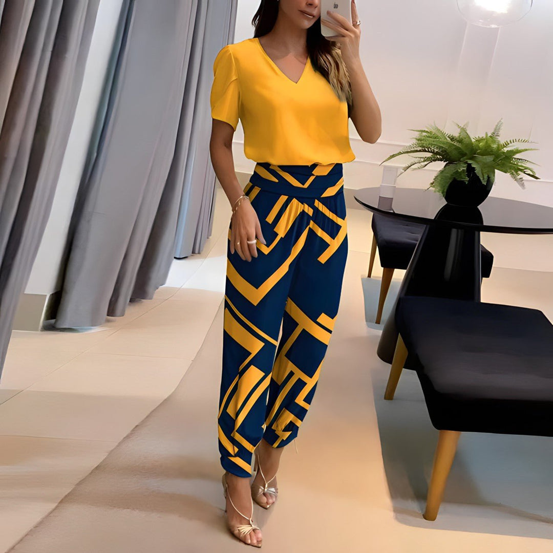 CLARA | TRENDY SET WITH BLOUSE AND TROUSERS